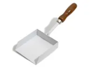 PELLE XL + MANCHE BOIS - 14X23X3.5CM - B LANC/ACIER PELLE XL + MANCHE BOIS - 14X23X3.5CM - B LANC/ACIER
